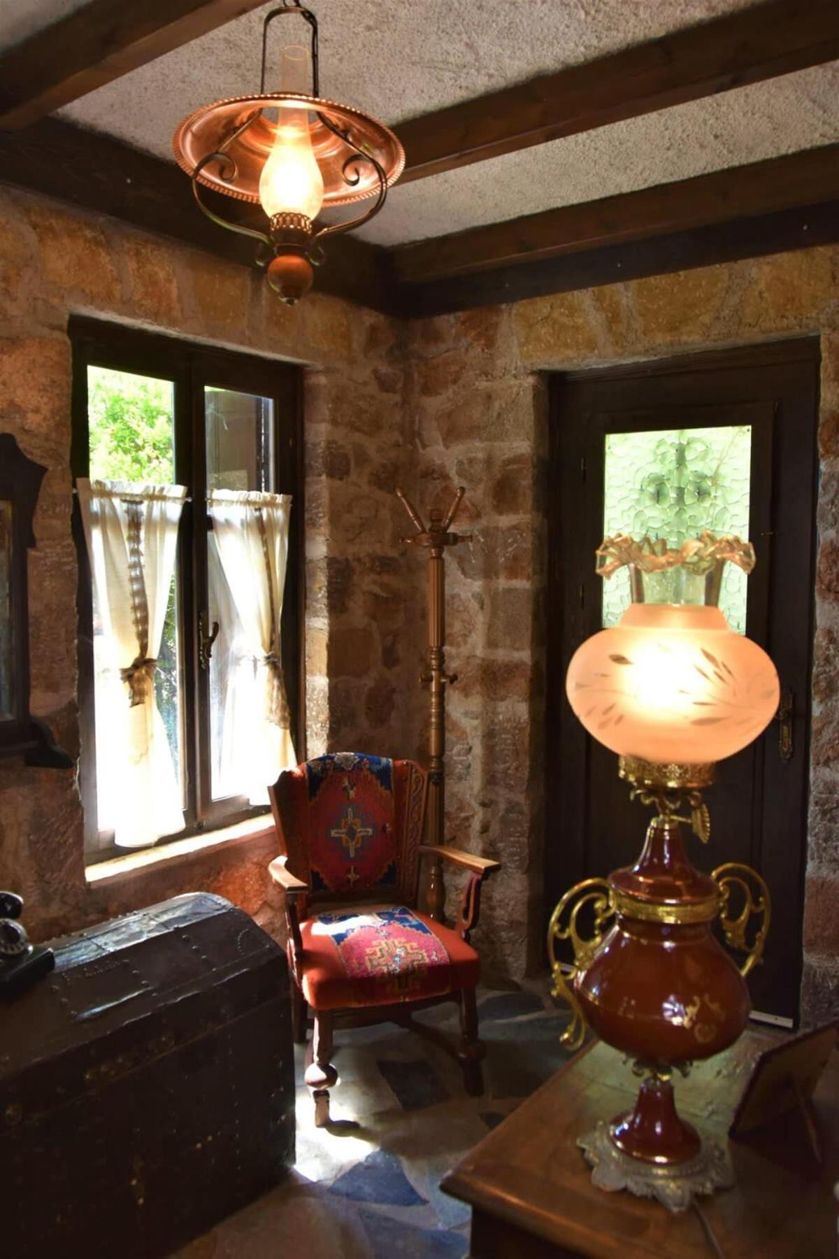 Mariolata Vintage Stone Villa - 4 Season Escape ภายนอก รูปภาพ